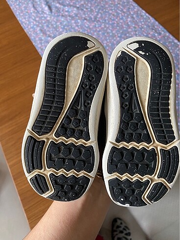 23 Beden siyah Renk Nike spor ayakkabı