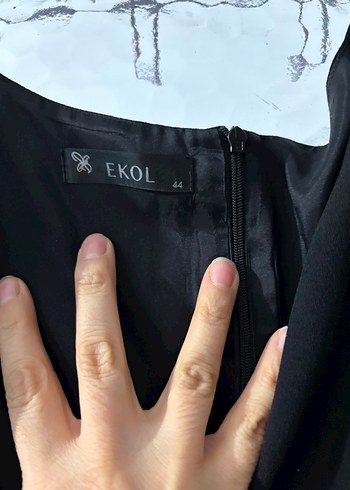 V Yaka Fermuarlı Siyah elbise - Görsel 3