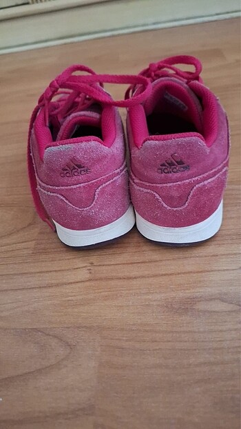 38 Beden Adidas spor ayakkabı