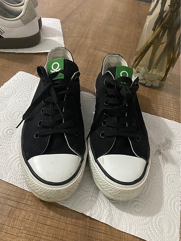 BENETTON CONVERSE
