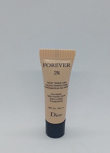 Dior 2N Fondöten 