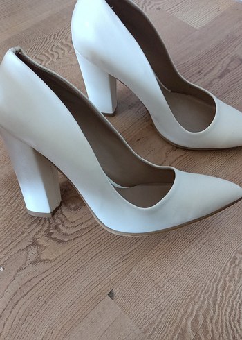 40 Beden Beyaz Kadın Blok Topuklu Stiletto