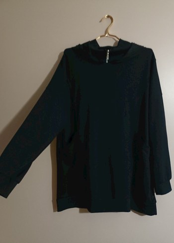 Siyah Yüksek Yakalı Kadın Sweatshirt - Görsel 2