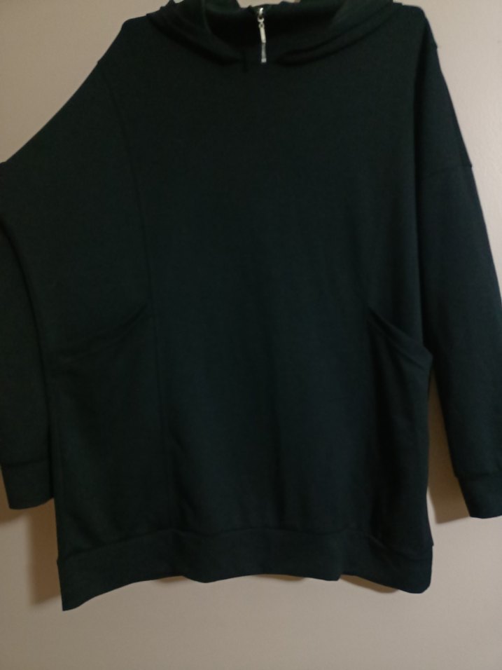 Siyah Yüksek Yakalı Kadın Sweatshirt - Görsel 5