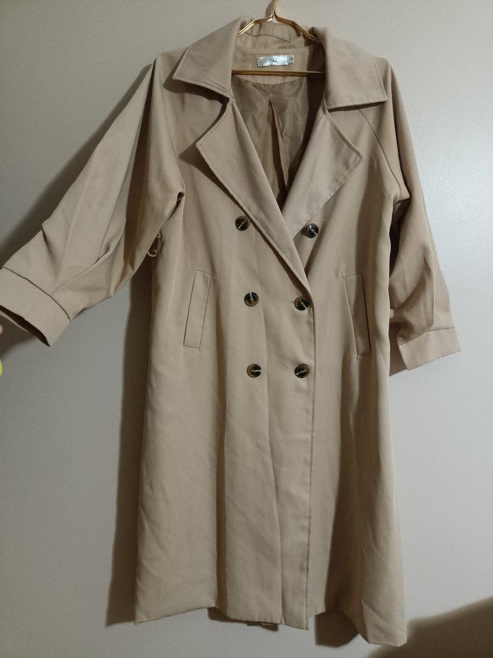 Bej Uzun Düğmeli Kadın Trençkot - Görsel 3