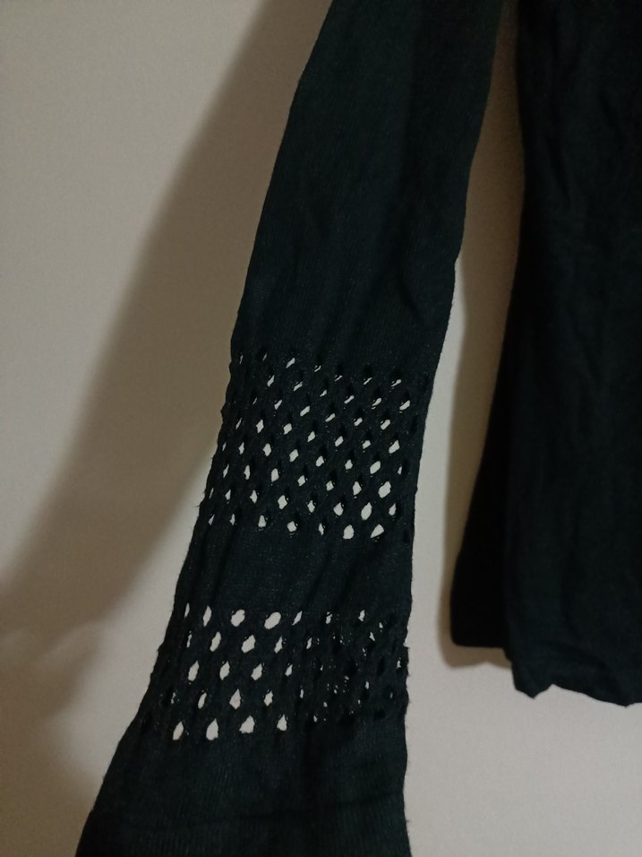 V Yaka Siyah Triko Goth Kadın Kazak - Görsel 2