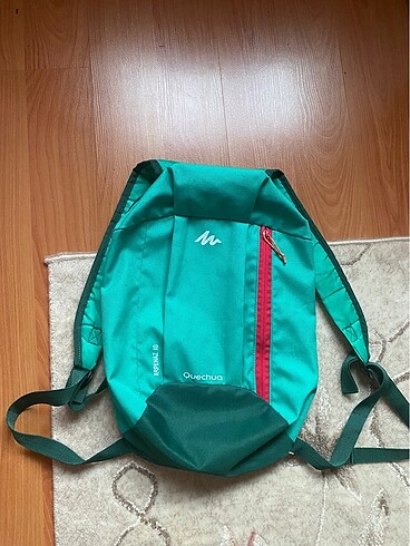 Quechua turkuaz sırt çantası