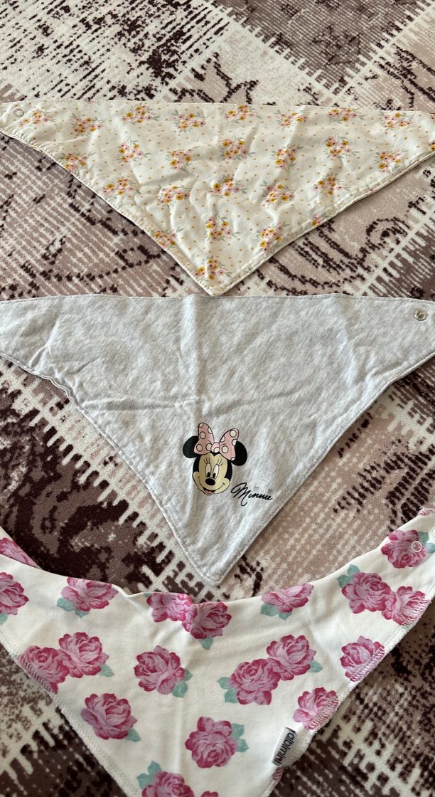 Nakışlı ve Desenli Bebek Önlükleri - Görsel 2