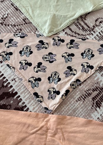 Nakışlı Çok Renkli Bebek Önlükleri - Görsel 2