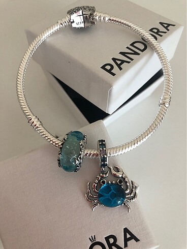 Beden Pandora Yengeç Charm
