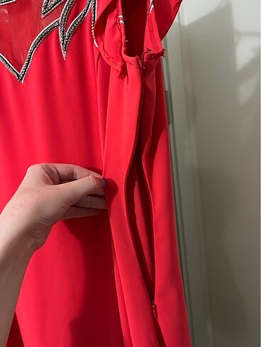 44 Beden kırmızı Renk Nar çiçeği abiye elbise