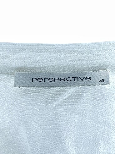 40 Beden beyaz Renk Perspective Bluz %70 İndirimli.