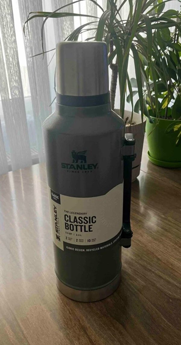 Stanley Klasik Termosu - Haki 2l  orjinal lisanslı - Görsel 3