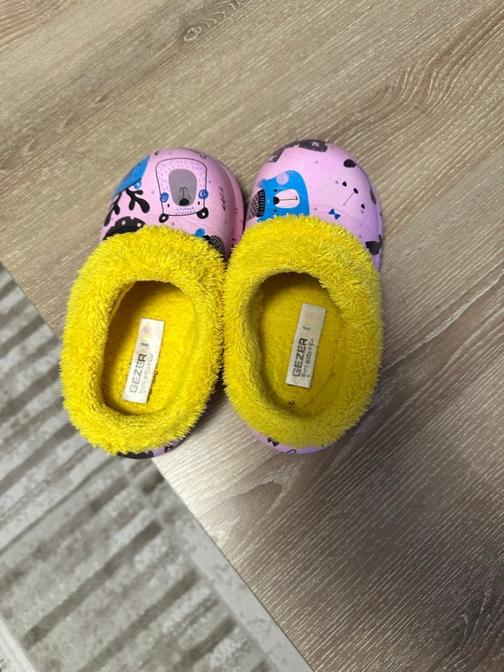 Kız Çocuk Renkli Baskılı Sıcak Ev Terliği - Görsel 2