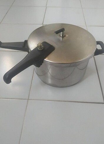 7litre düdüklü tencere 