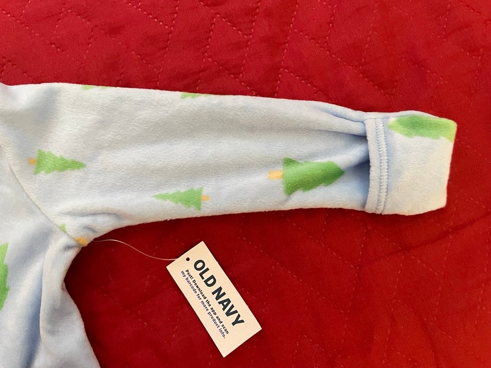 Old Navy Marka Yeni Yıl Ağaçlı Tulum - Görsel 2