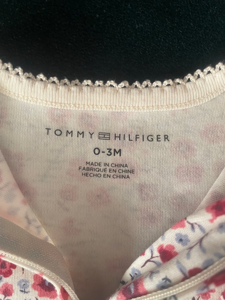 Tommy Hilfiger Çiçek Desenli Fermuarlı Bebek Kız Tulumu - Görsel 3