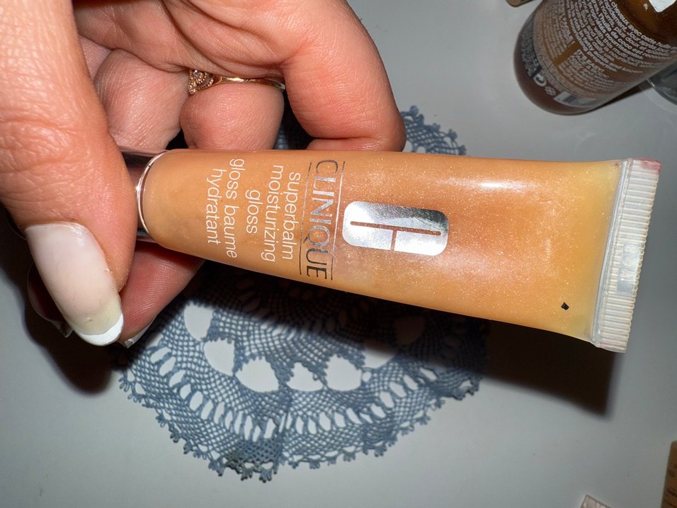 Clinique Superbalm Nemlendirici Parlak Dudak Parlatıcısı - Görsel 3