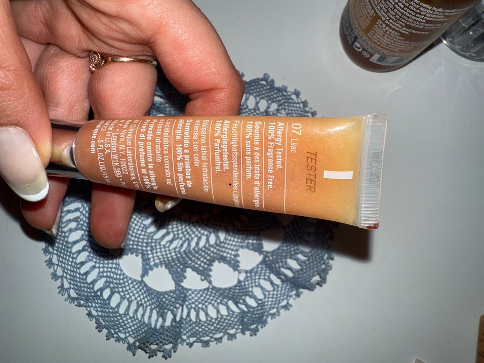 Clinique Superbalm Nemlendirici Parlak Dudak Parlatıcısı - Görsel 4