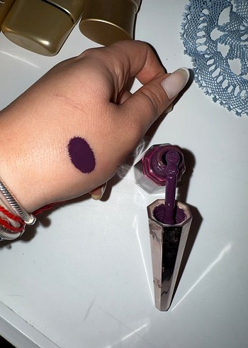 Fenty Beauty Koyu Mor Parlak Dudak Parlatıcısı - Görsel 4