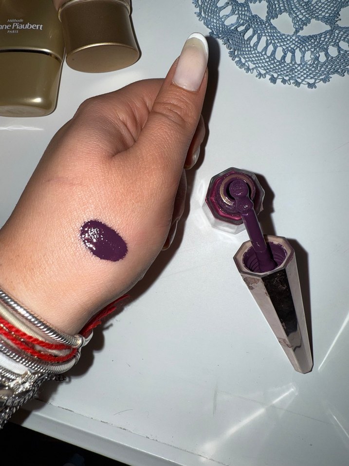 Fenty Beauty Koyu Mor Parlak Dudak Parlatıcısı - Görsel 5