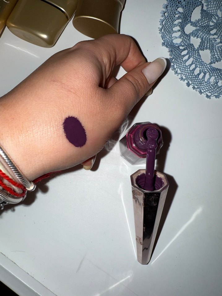 Fenty Beauty Koyu Mor Parlak Dudak Parlatıcısı - Görsel 4