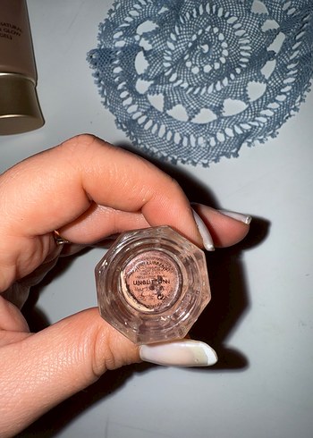 Bej Parlak Dudak Parlatıcısı - Görsel 2