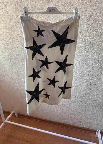 Beyaz Parlak Yıldız Desenli elbise - Görsel 2