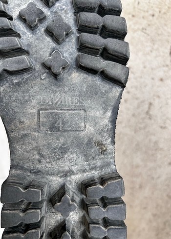 Siyah Minimalist Gotik Tokalı Erkek Botu - Görsel 8