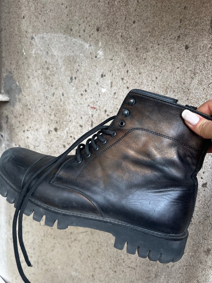 Siyah Minimalist Gotik Tokalı Erkek Botu - Görsel 5