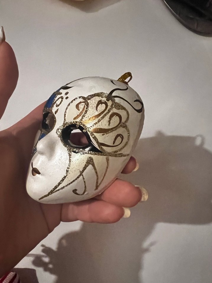 El Yapımı Dekoratif Kadın Maskesi - Görsel 2