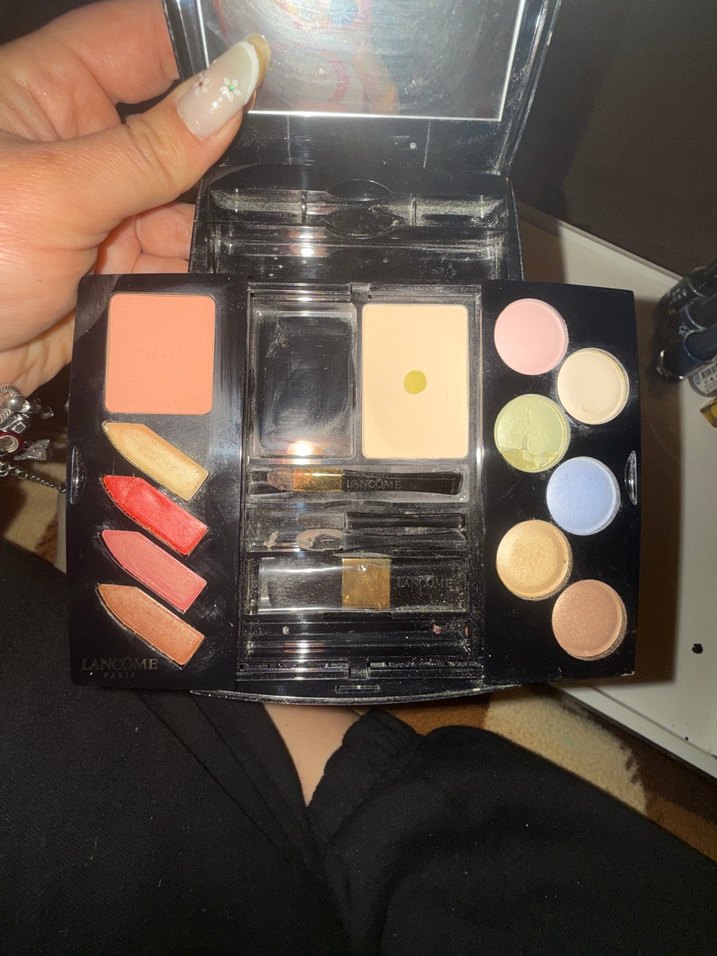 Çok Renkli Göz Farı Paleti - Görsel 4