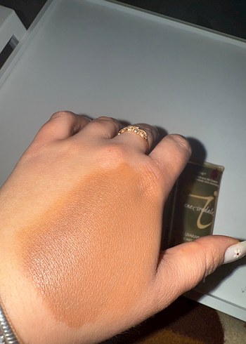 Jane Iredale Parlak Bej BB Krem - Görsel 4