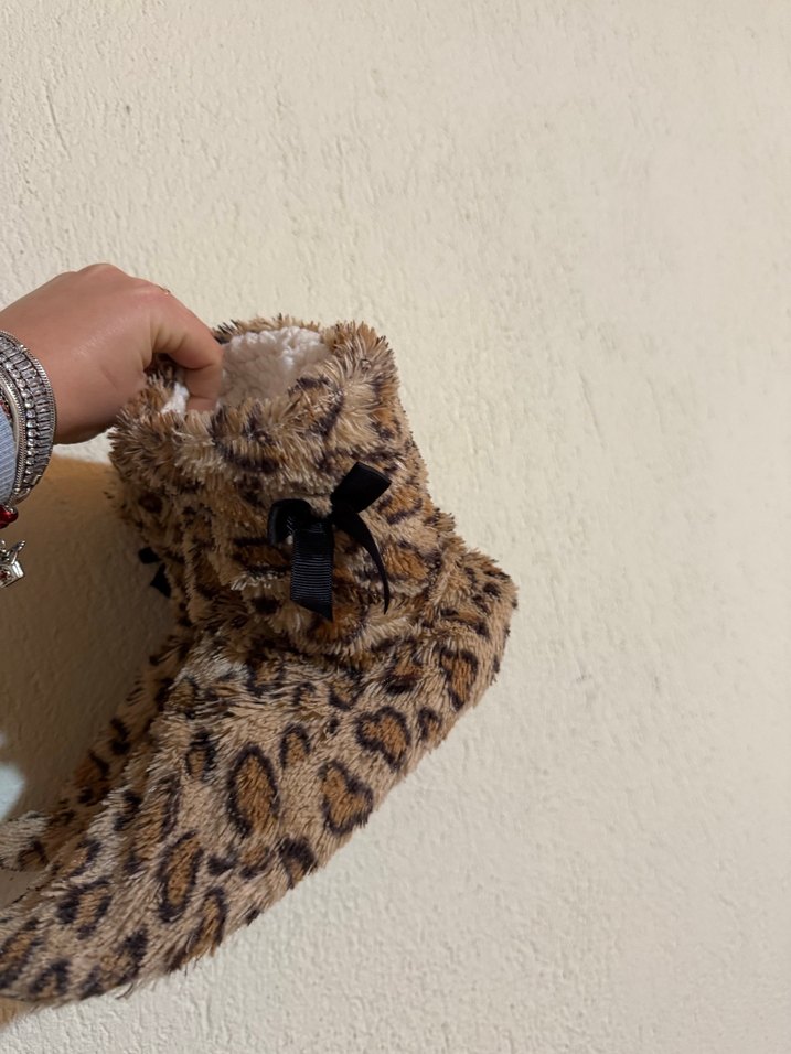 Kızlar için Leopar Desenli Sıcak Terlik - Görsel 3