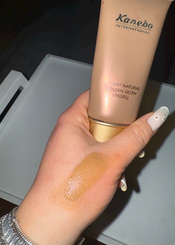 Kanebo Instant Natural Golden Glow BB Krem - Görsel 4