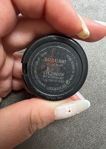 MAC Gri-Bej Göz Farı - Görsel 6