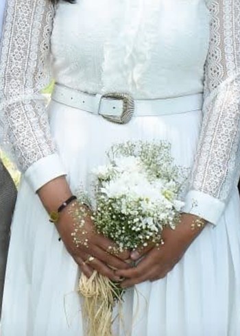 Dantel Detaylı Bohem Uzun Beyaz Nişan Elbisesi - Görsel 2