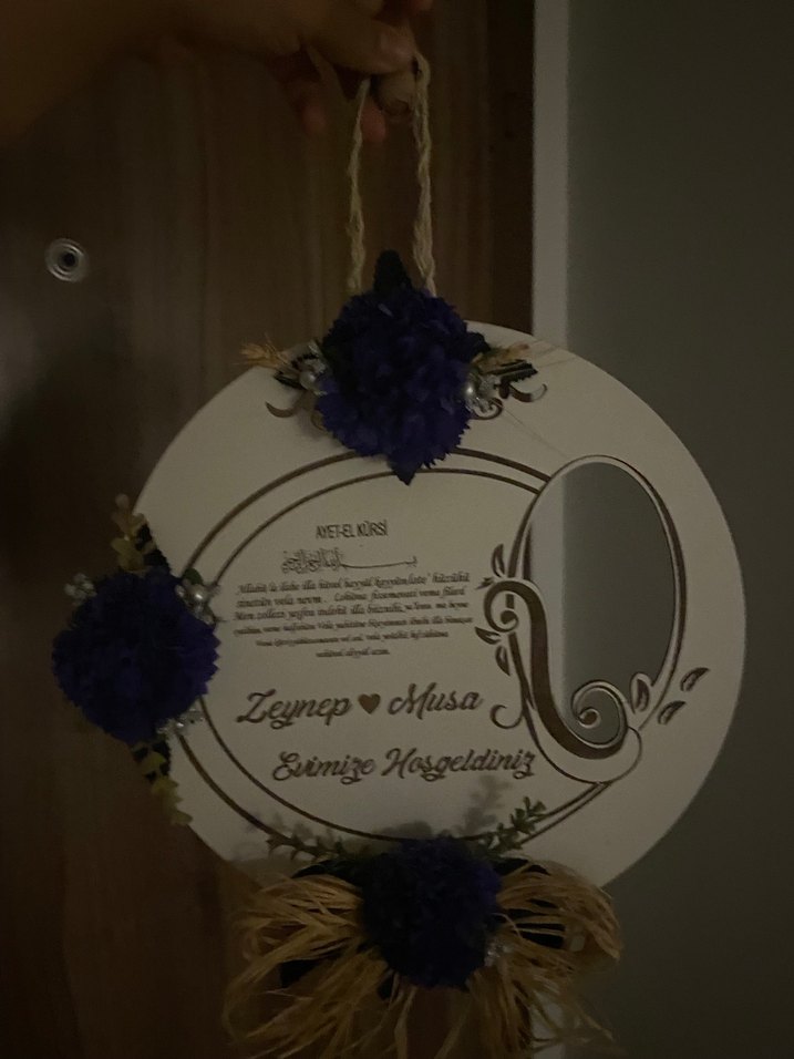 Gri ve Beyaz Dekoratif Karşılama Panosu - Görsel 4