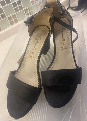 Klasik Siyah Topuklu Kadın Ayakkabı - Görsel 2