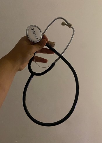 Beyaz Parlak Kişisel Bakım Aleti - Görsel 2