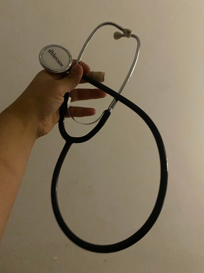 Beyaz Parlak Kişisel Bakım Aleti - Görsel 3