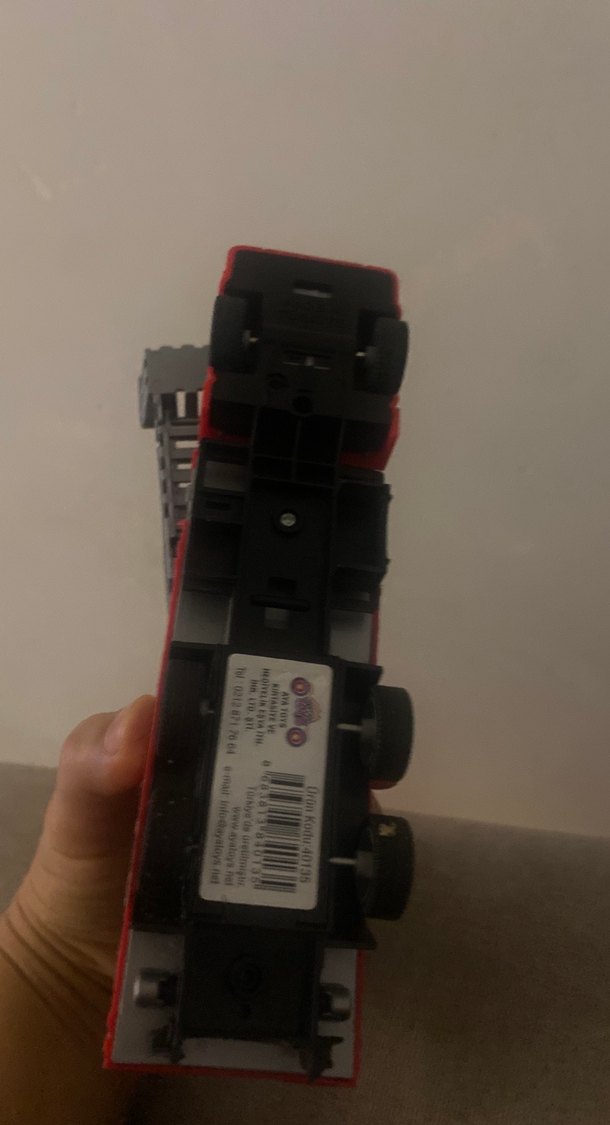 Kırmızı İtfaiye Oyuncak Arabası - Görsel 2