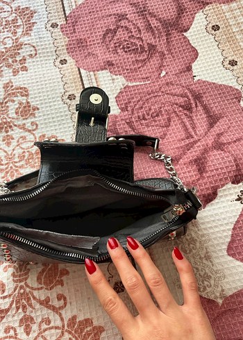 Siyah Yılan Desenli Punk Deri Kadın Çanta - Görsel 4