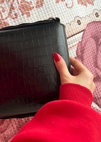 Kilitli Siyah Deri Kadın Çanta - Görsel 3