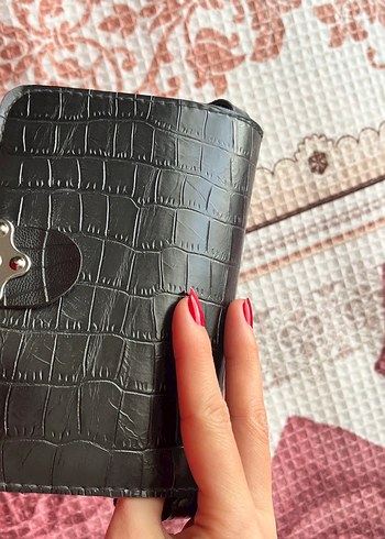 Kilitli Siyah Deri Kadın Çanta - Görsel 2