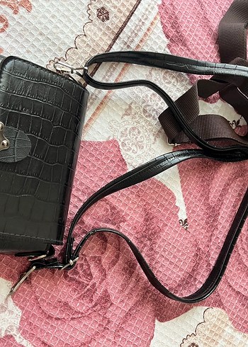 Kilitli Siyah Deri Kadın Çanta - Görsel 4