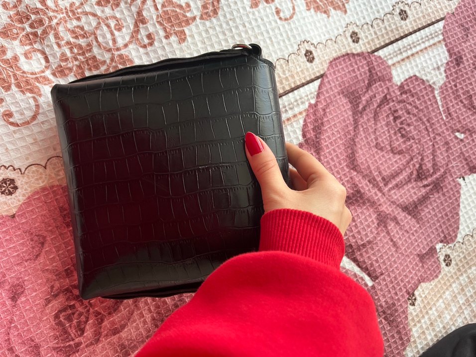 Kilitli Siyah Deri Kadın Çanta - Görsel 3