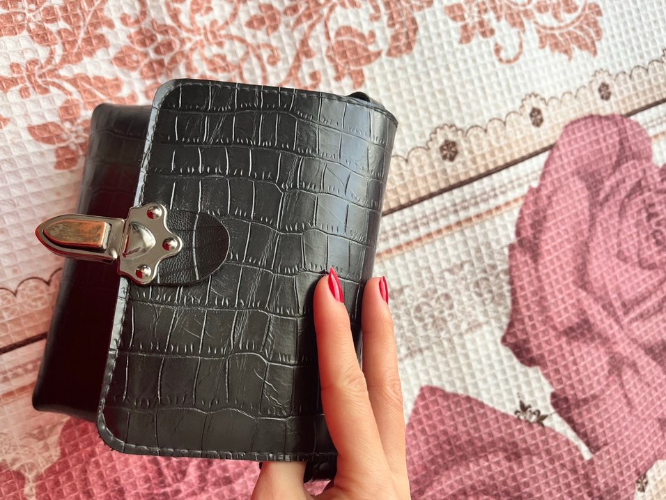 Kilitli Siyah Deri Kadın Çanta - Görsel 2