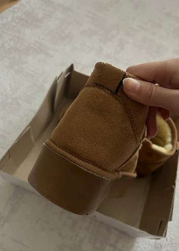 Taba rengi Süet Tüylü Kadın Dolgu Topuk Bot - Görsel 2