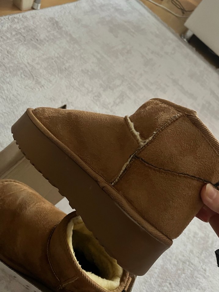 Taba rengi Süet Tüylü Kadın Dolgu Topuk Bot - Görsel 4